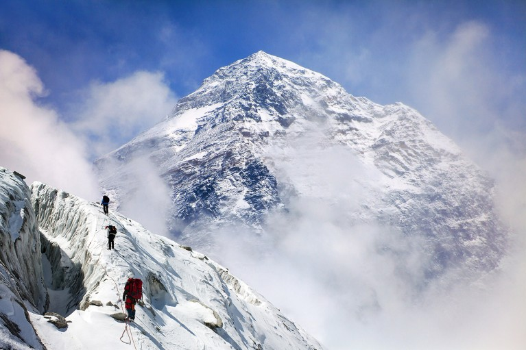 everest climbing
